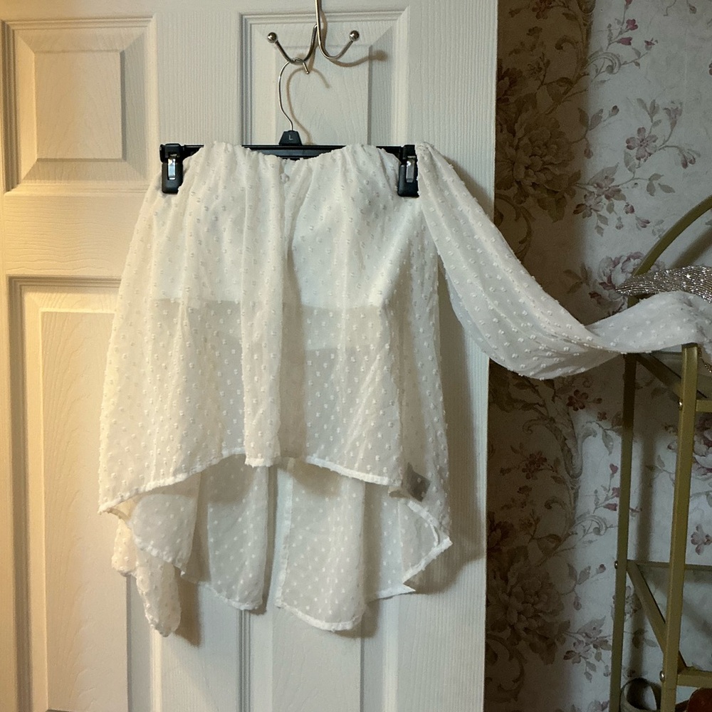 Shinestar White High-Low Skirt